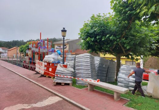 Camariñas comeza as obras de renovación do pavimento do parque de Ponte do Porto